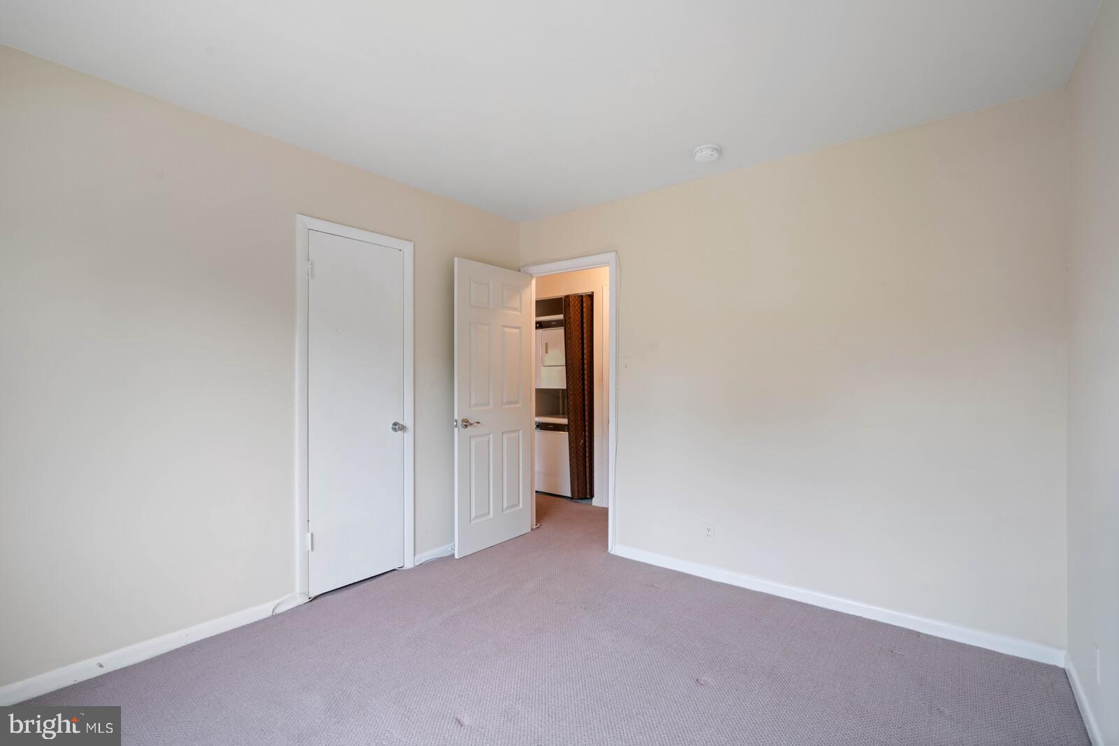 6260 Edsall Road, Unit 404 Alexandria, VA 22312 - Photo 24 of 28 Second bedroom with closet