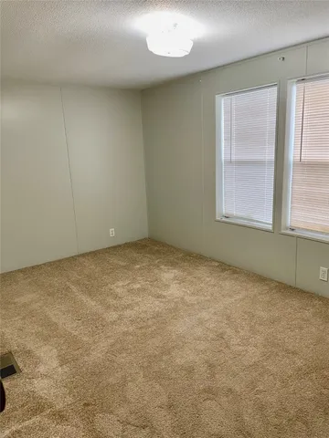 $1,650 | 4473 Highway 90, Unit B, Alleyton, TX 78935