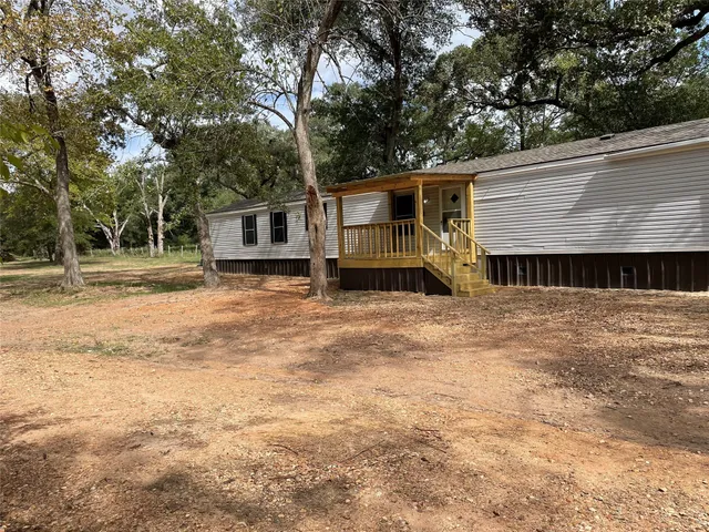 $1,650 | 4473 Highway 90, Unit B, Alleyton, TX 78935