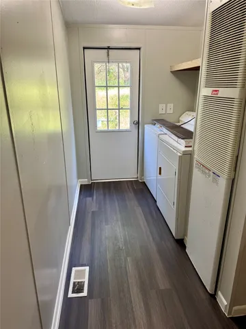 $1,650 | 4473 Highway 90, Unit B, Alleyton, TX 78935