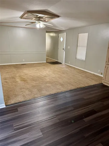 $1,650 | 4473 Highway 90, Unit B, Alleyton, TX 78935