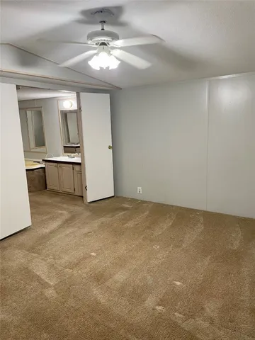 $1,650 | 4473 Highway 90, Unit B, Alleyton, TX 78935