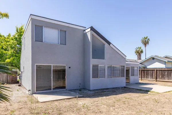 $355,000 | 3530 East Stapp Avenue, Visalia, CA 93292