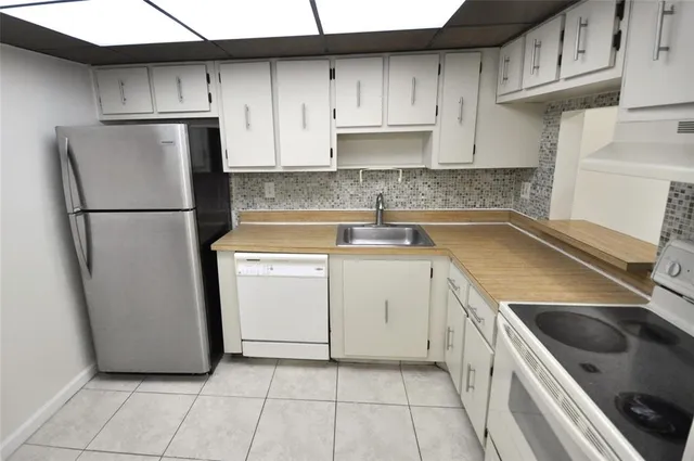 $1,425 | 4354 Northwest 9th Avenue, Unit 141C, Deerfield Beach, FL 33064