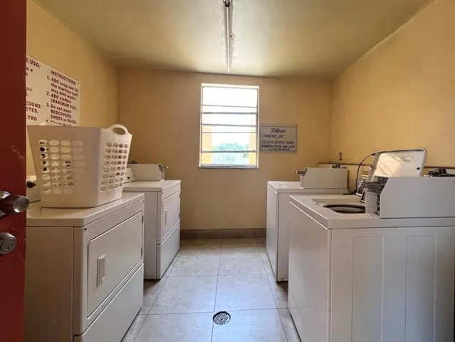 $1,425 | 4354 Northwest 9th Avenue, Unit 141C, Deerfield Beach, FL 33064