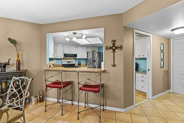 $3,200 | 1815 Mooringline Drive, Unit 2E, Vero Beach, FL 32963