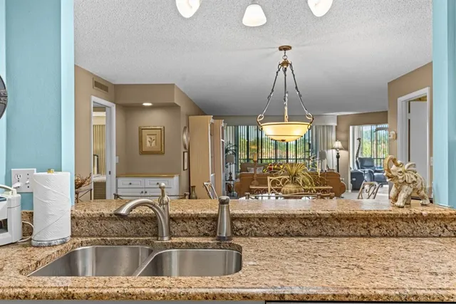 $3,200 | 1815 Mooringline Drive, Unit 2E, Vero Beach, FL 32963