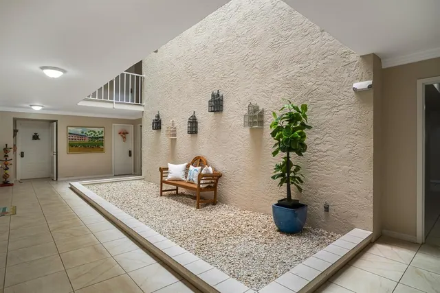 $3,200 | 1815 Mooringline Drive, Unit 2E, Vero Beach, FL 32963