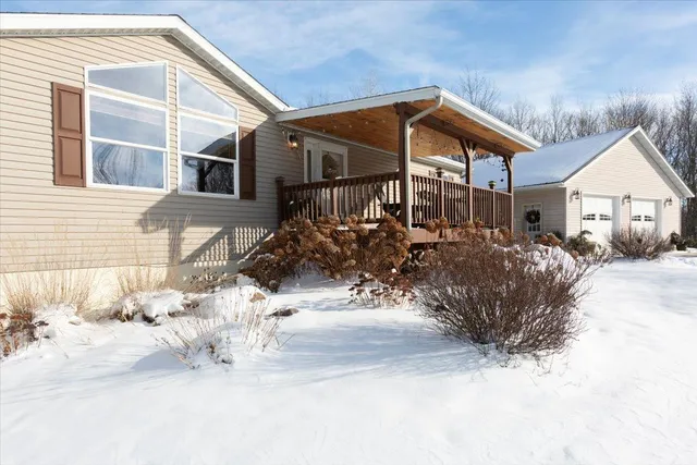 $394,500 | 3234 20th Avenue, Wilson, WI 54027