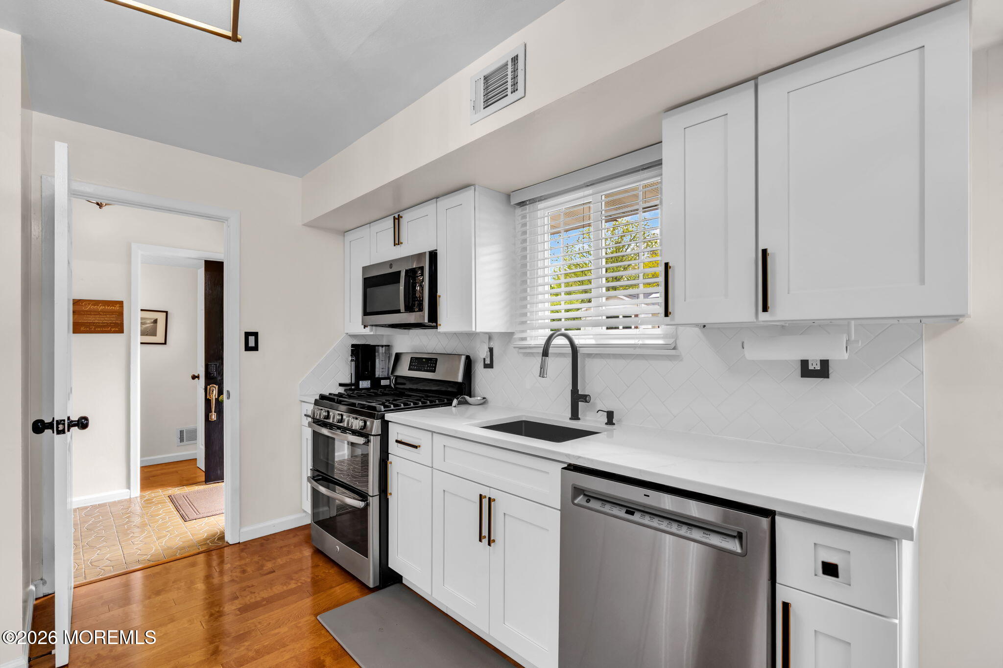 1010 Fordham Road Neptune Township, NJ 07753 - Photo 16 of 68 16-web-or-mls-DSC08582