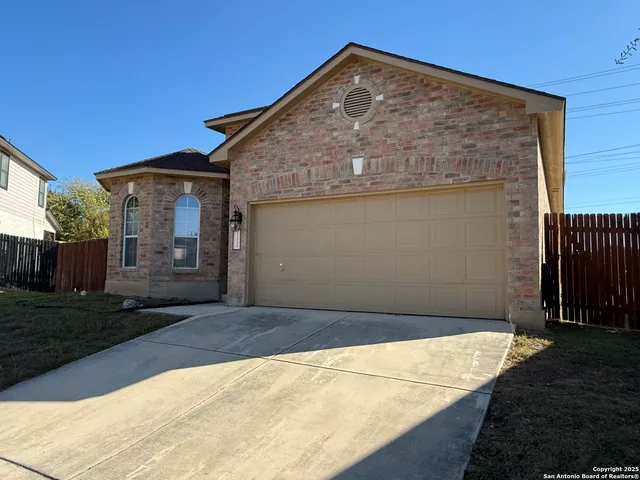 $349,900 | 10226 Homburg Ranch, Helotes, TX 78023