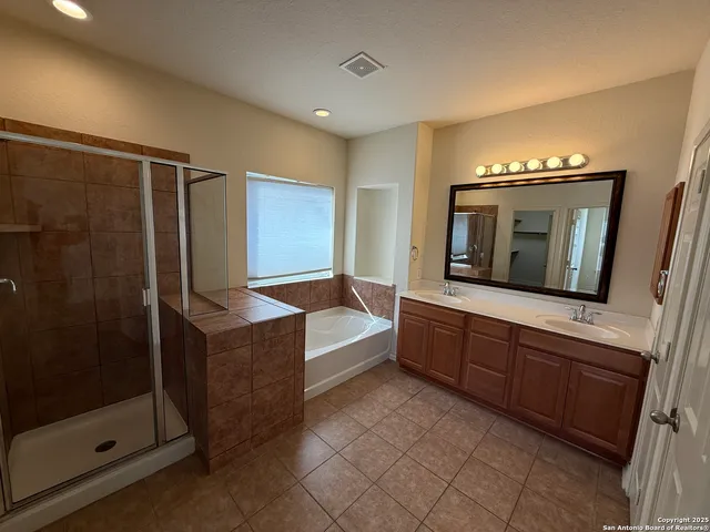 $349,900 | 10226 Homburg Ranch, Helotes, TX 78023