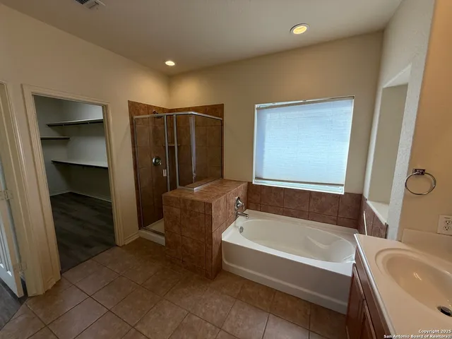 $349,900 | 10226 Homburg Ranch, Helotes, TX 78023