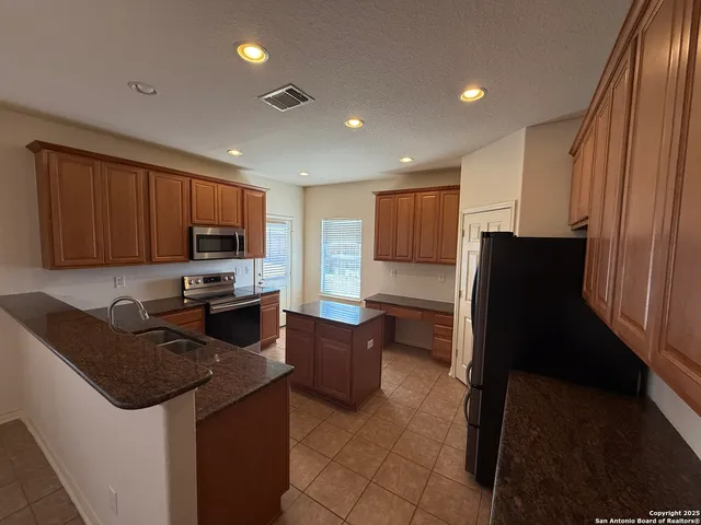 $349,900 | 10226 Homburg Ranch, Helotes, TX 78023