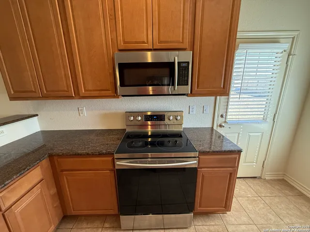 $349,900 | 10226 Homburg Ranch, Helotes, TX 78023