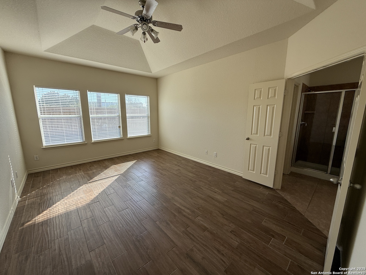 10226 Homburg Ranch Helotes, TX 78023 - Photo 10 of 39