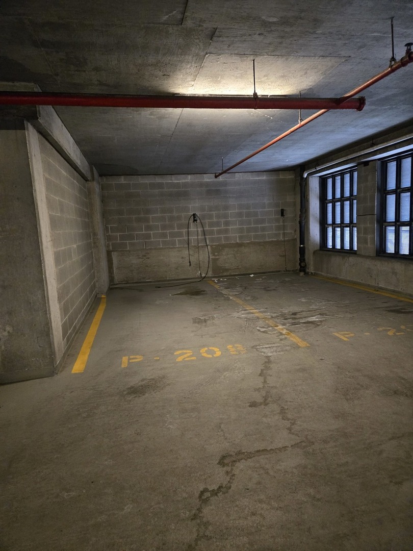 41 East 8th Street, Unit 1404 Chicago, IL 60605 - Photo 26 of 26