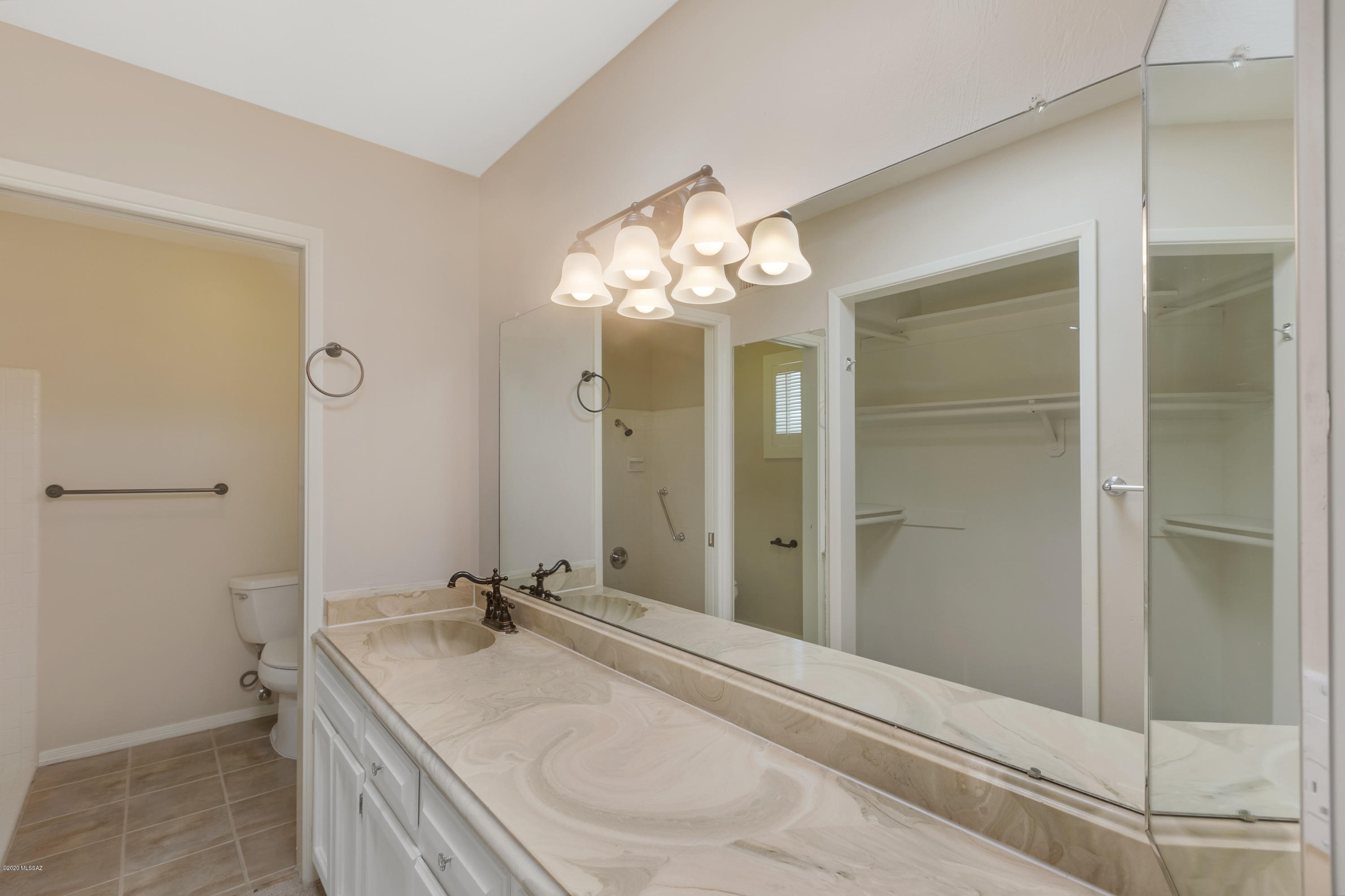 660 East River Road, Unit U Tucson, AZ 85704 - Photo 11 of 22