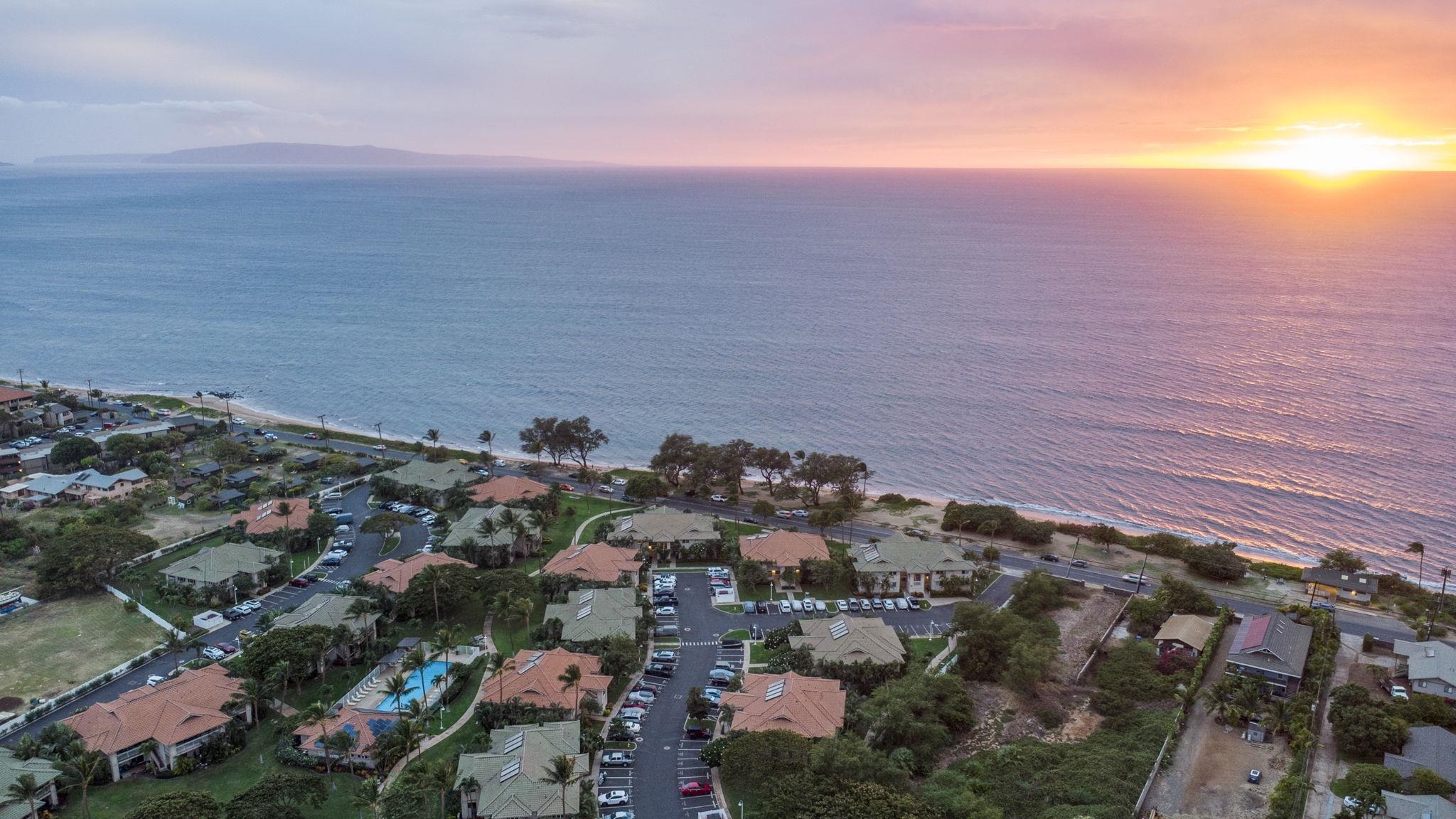 16 Kai Makani Loop, Unit D201 Kihei, HI 96753 - Photo 23 of 50 a view of a city