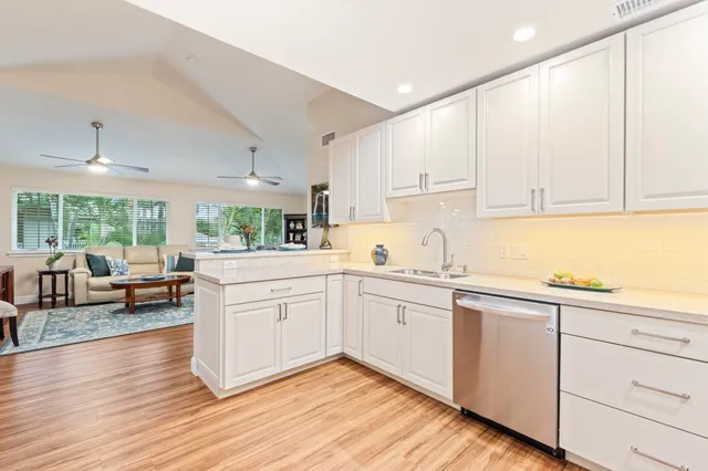 $1,290,000 | 16 Kai Makani Loop, Unit D201, Kihei, HI 96753