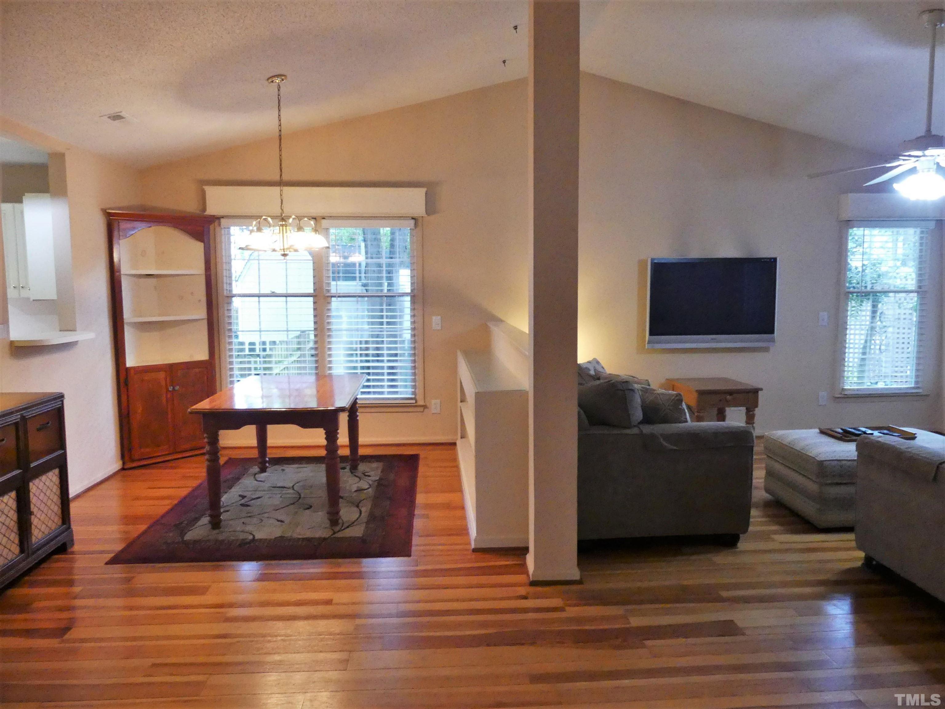 5204 Blakeley Lane Raleigh, NC 27613 - Photo 9 of 28