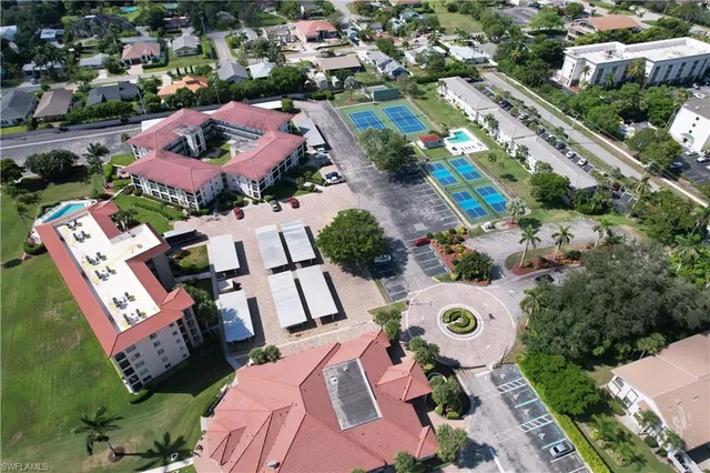 $489,000 | 9 High Point Circle North, Unit 108, Naples, FL 34103