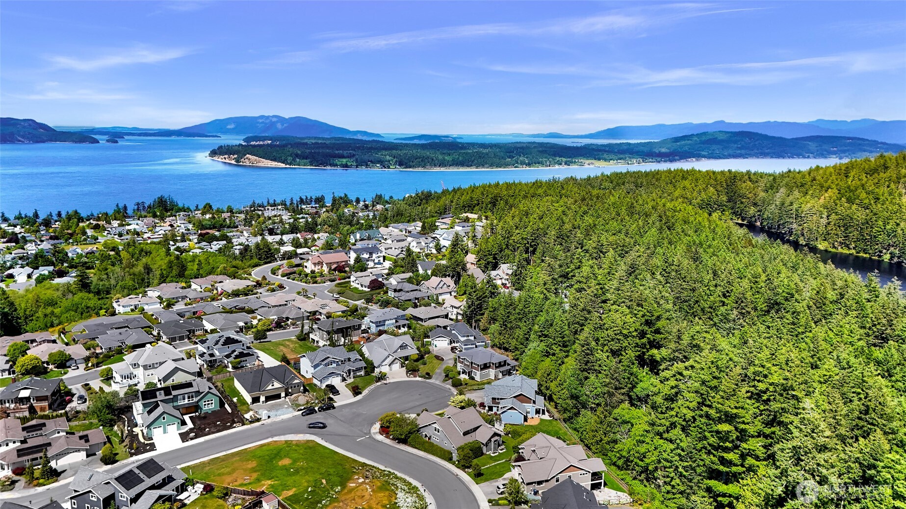 3813 Rock Ridge Parkway Anacortes, WA 98221 - Photo 4 of 35 Gallery Image 4