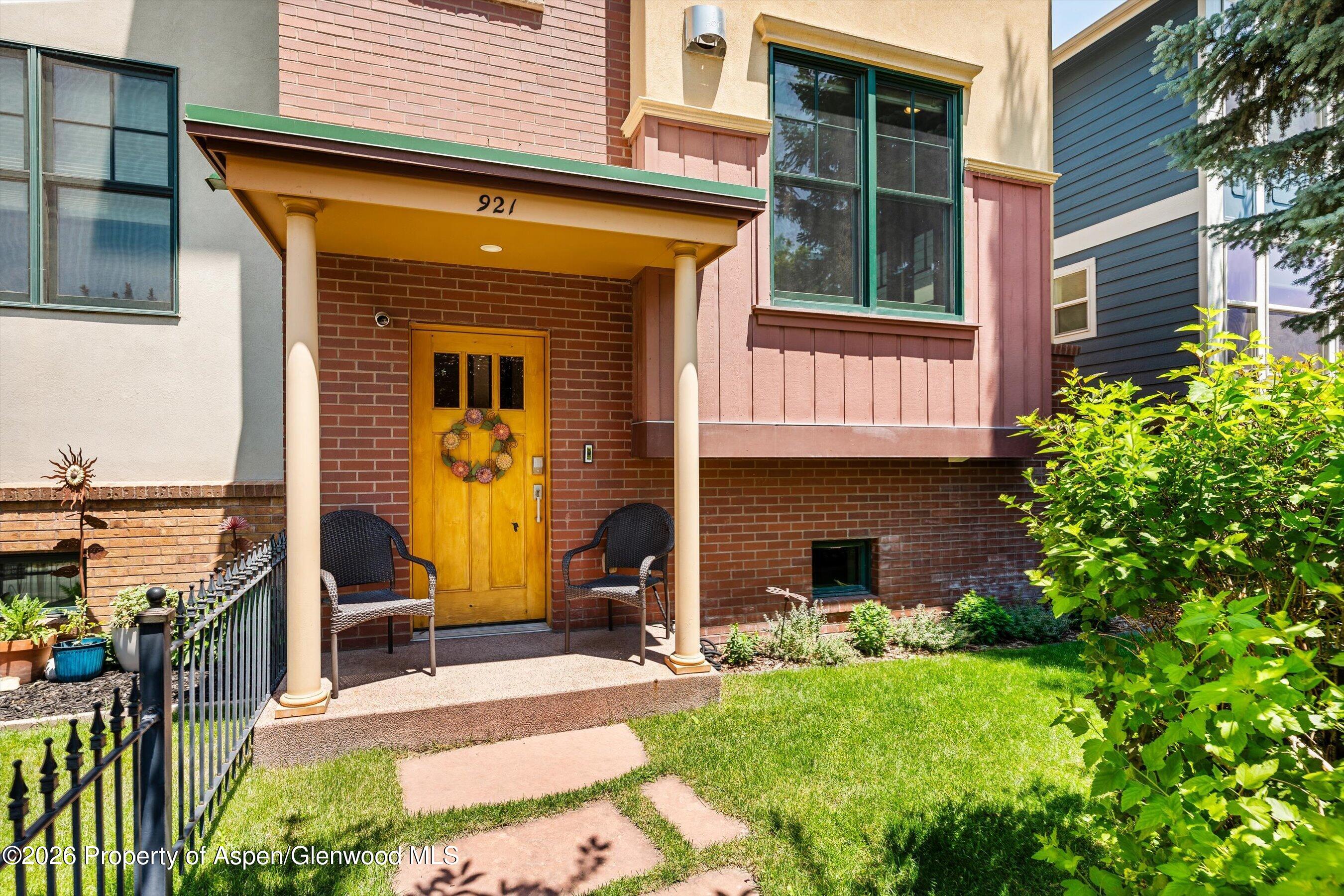 921 Main Street Carbondale, CO 81623 - Photo 3 of 24 04-921MainSt_26062304