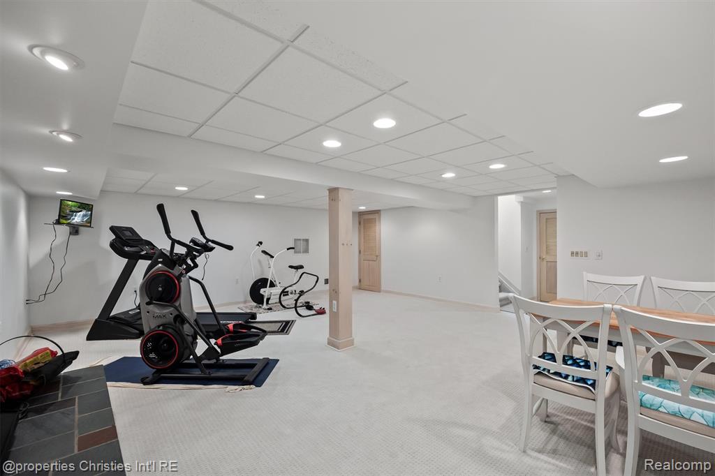9150 Chubb Road Northville, MI 48167 - Photo 41 of 74 Gallery Image 41