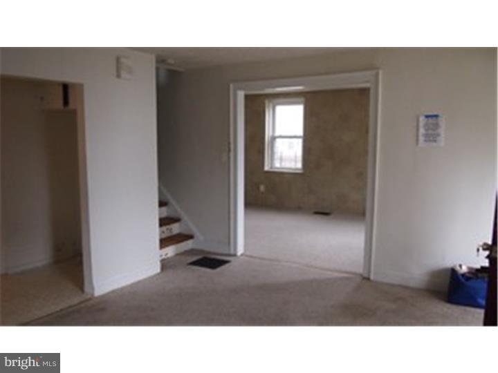 1330 Argus Road Camden, NJ 08104 - Photo 2 of 15 Living Room