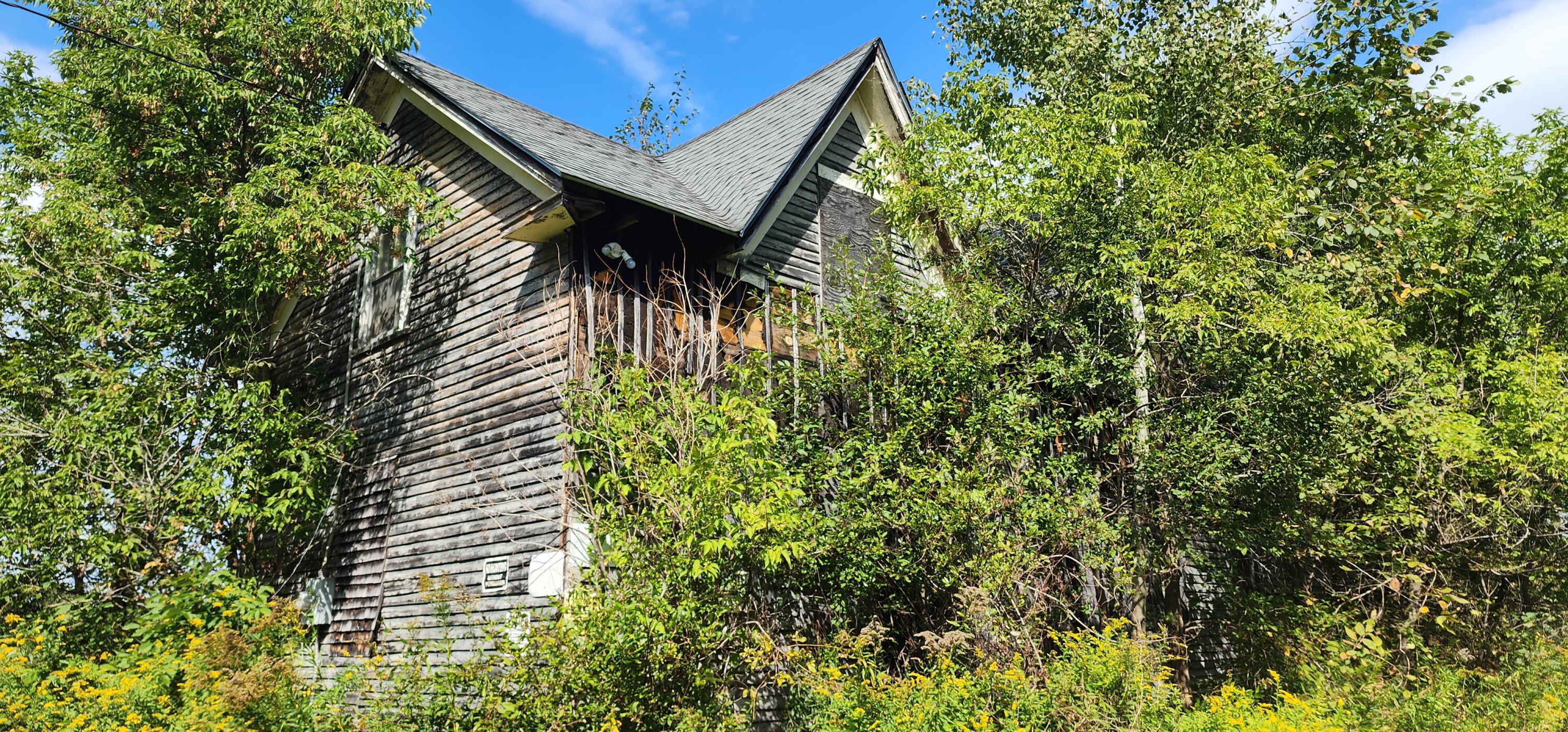 1058 Exeter rd, Exeter, ME