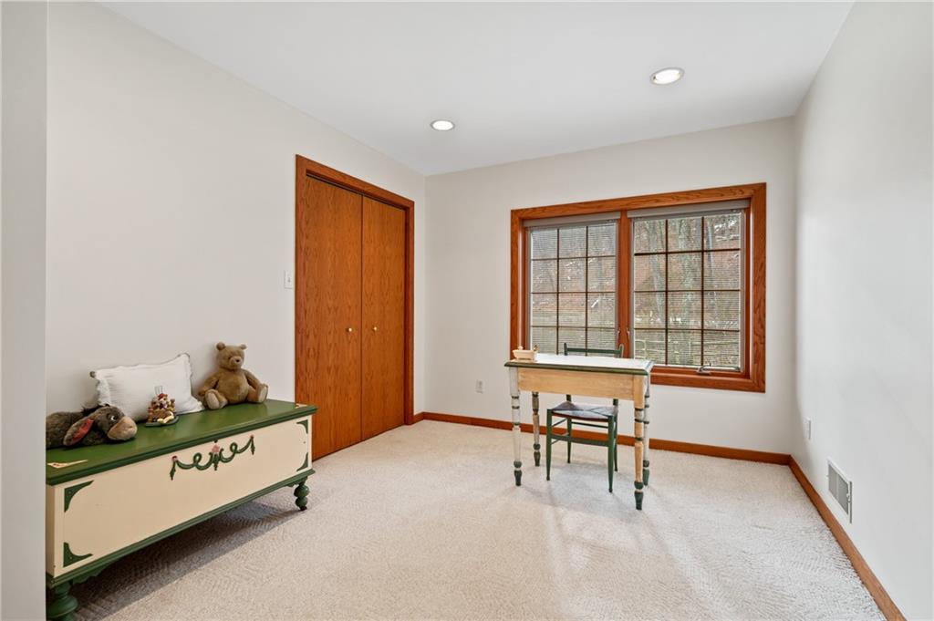 337 Fox Chapel Road Pittsburgh, PA 15238 - Photo 31 of 40