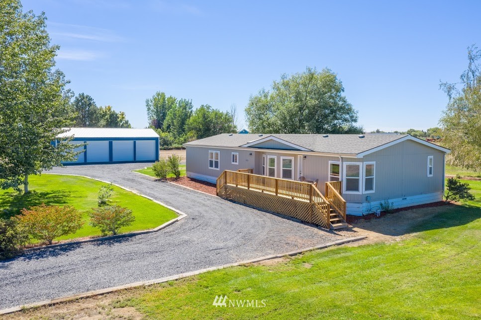 4972 Rd F Northeast Moses Lake, WA 98837 - Photo 1 of 21 Gallery Image 1