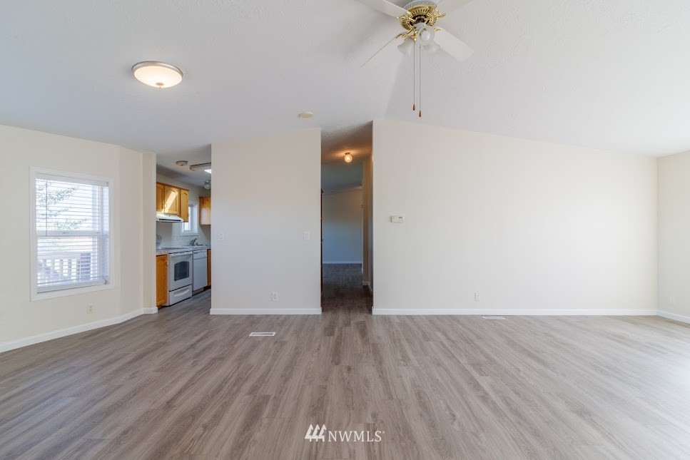 4972 Rd F Northeast Moses Lake, WA 98837 - Photo 11 of 21 Gallery Image 11