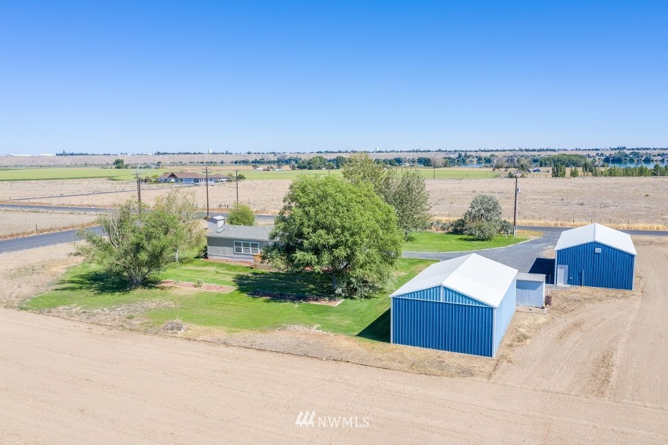 4972 Rd F Northeast Moses Lake, WA 98837 - Photo 4 of 21 Gallery Image 4