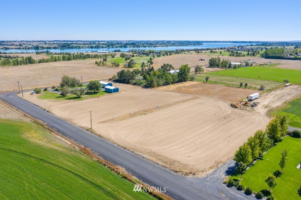 4972 Rd F Northeast Moses Lake, WA 98837 - Photo 6 of 21 Gallery Image 6