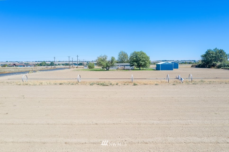 4972 Rd F Northeast Moses Lake, WA 98837 - Photo 7 of 21 Gallery Image 7