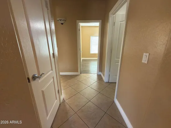 $1,895 | 7157 West Globe Avenue, Phoenix, AZ 85043