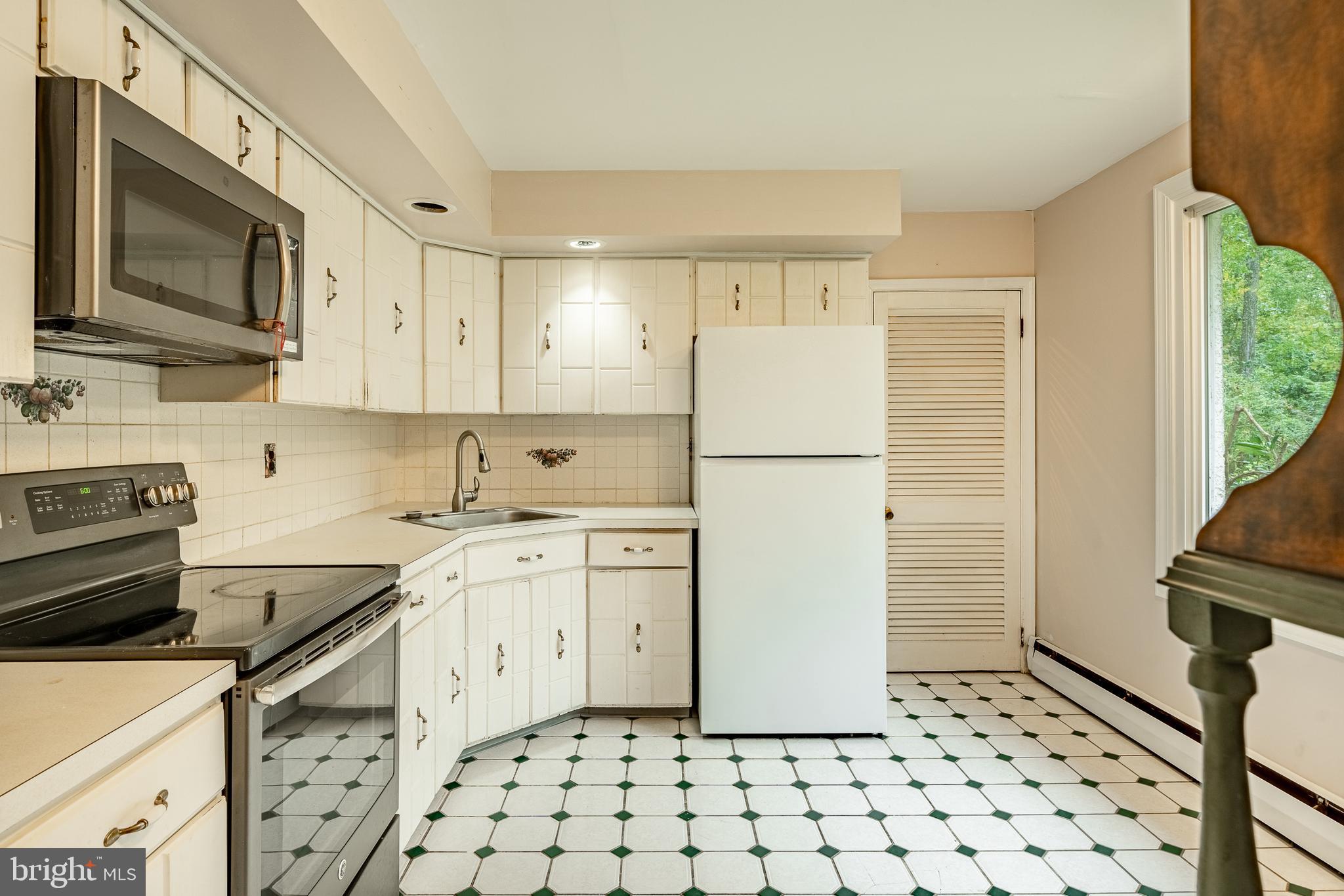 1810 Ziegler Road Pennsburg, PA 18073 - Photo 8 of 24 Kitchen from the dining area