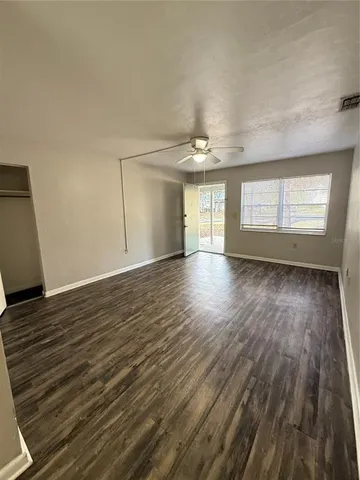 $1,100 | 625 Southwest 11 Lane, Gainesville, FL 32601