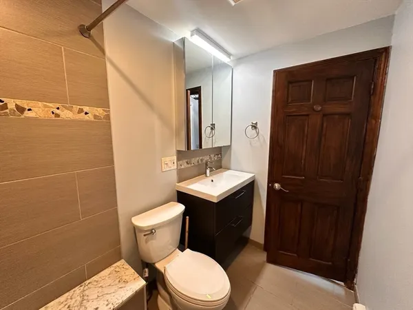 $3,250 | 474 East 7th Street, Unit 1, Boston, MA 02127