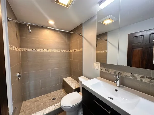 $3,250 | 474 East 7th Street, Unit 1, Boston, MA 02127