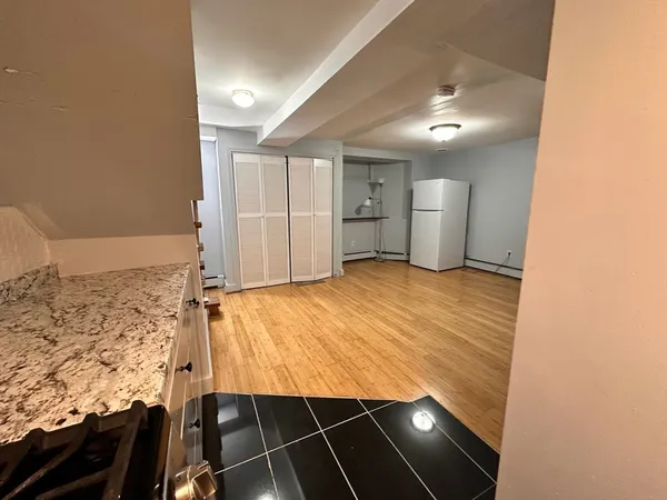 $3,250 | 474 East 7th Street, Unit 1, Boston, MA 02127