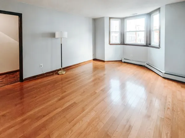 $3,250 | 474 East 7th Street, Unit 1, Boston, MA 02127