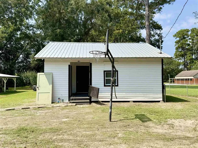 $1,100 | 1815 North Church Street, Jennings, LA 70546