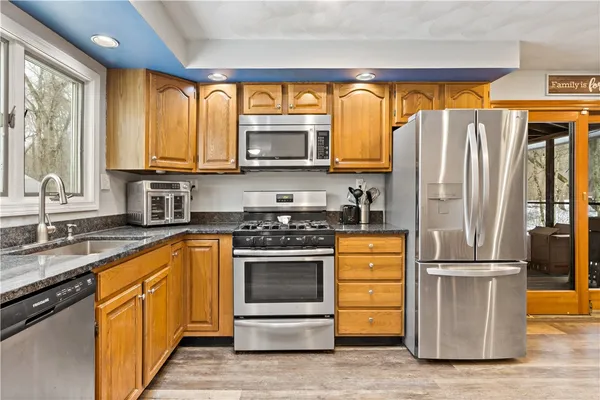 $549,900 | 702 Arcade Avenue, Seekonk, MA 02771