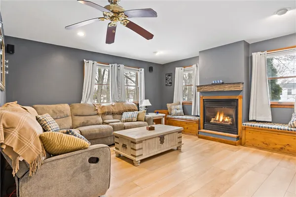 $549,900 | 702 Arcade Avenue, Seekonk, MA 02771