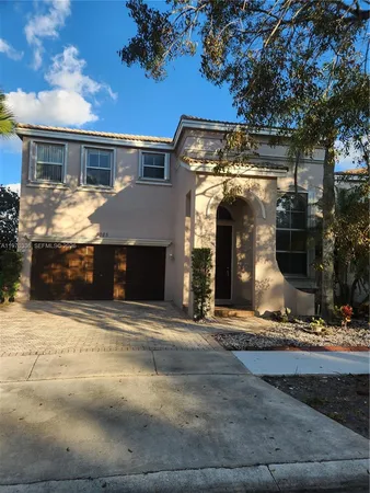 a front view of house with yard