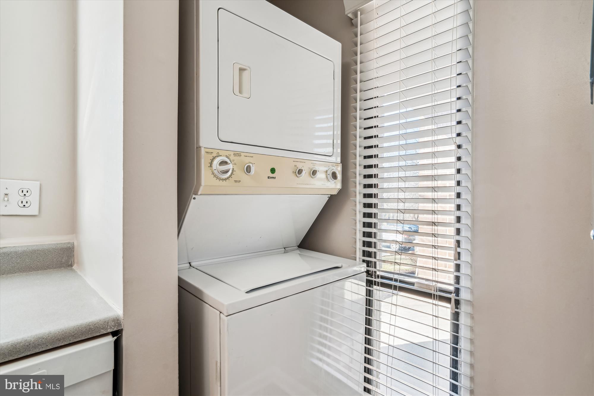 15603 Dorset Road, Unit 101 Laurel, MD 20707 - Photo 6 of 36 CONVENIENT WASHER & DRYER