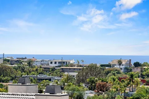 $1,629,000 | 957 Hygeia Avenue, Encinitas, CA 92024